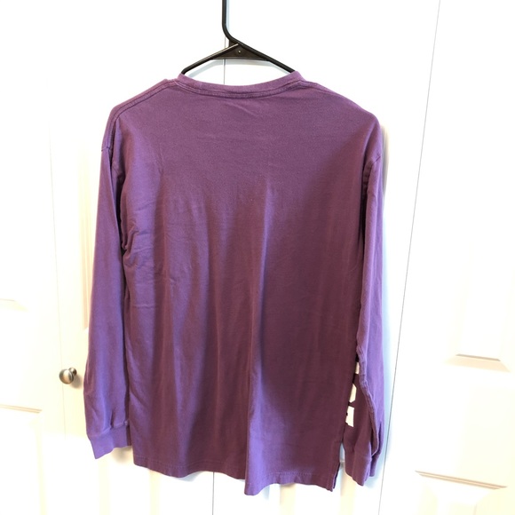 VS Pink Long-Sleeve Tee! 💜 - Picture 2 of 4